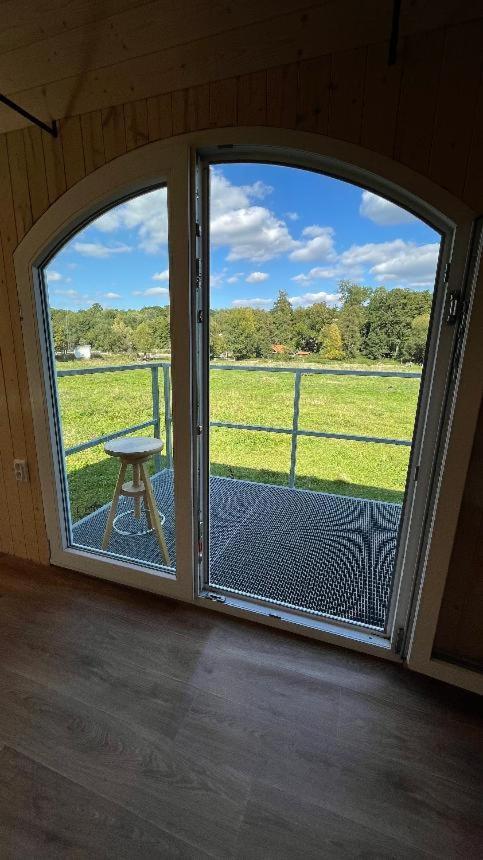 Glamping - Stylova Maringotka V Srdci Ladova Kraje, Pobliz Hlavniho Mesta Prahy Stribrna Skalice Extérieur photo
