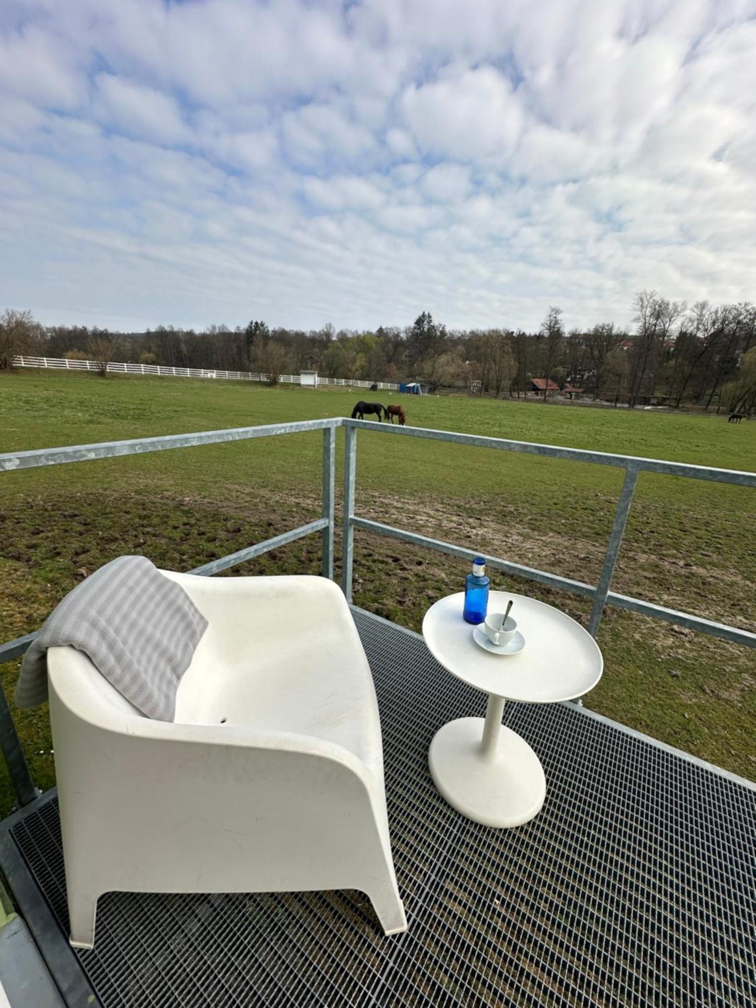 Glamping - Stylova Maringotka V Srdci Ladova Kraje, Pobliz Hlavniho Mesta Prahy Stribrna Skalice Extérieur photo